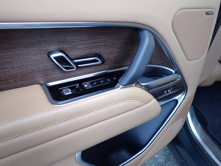 Vehicle Image 35