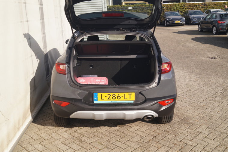 Vehicle Image 24