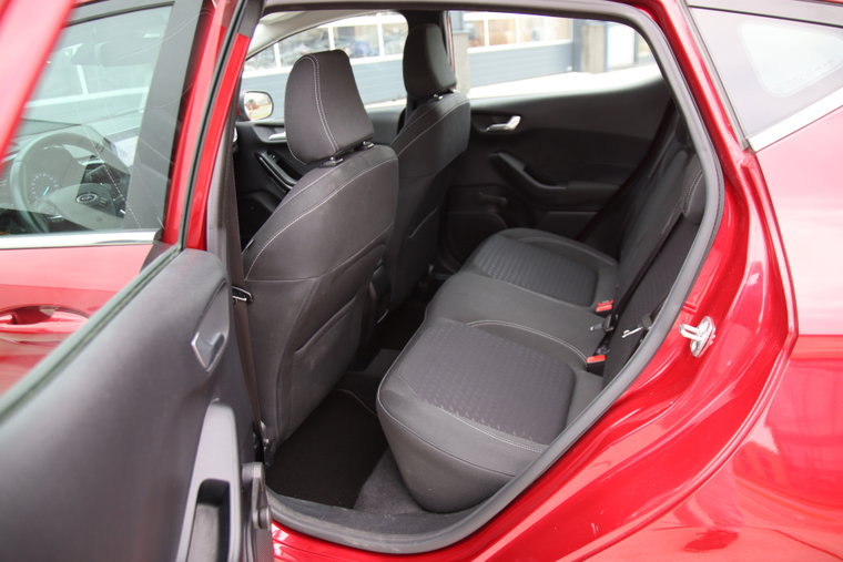 Vehicle Image 12