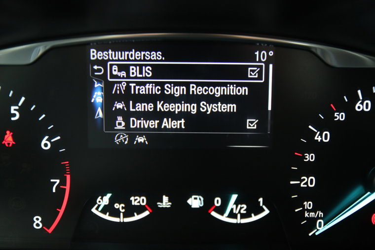 Vehicle Image 19
