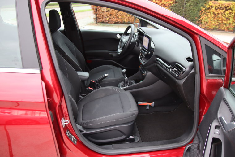 Vehicle Image 10