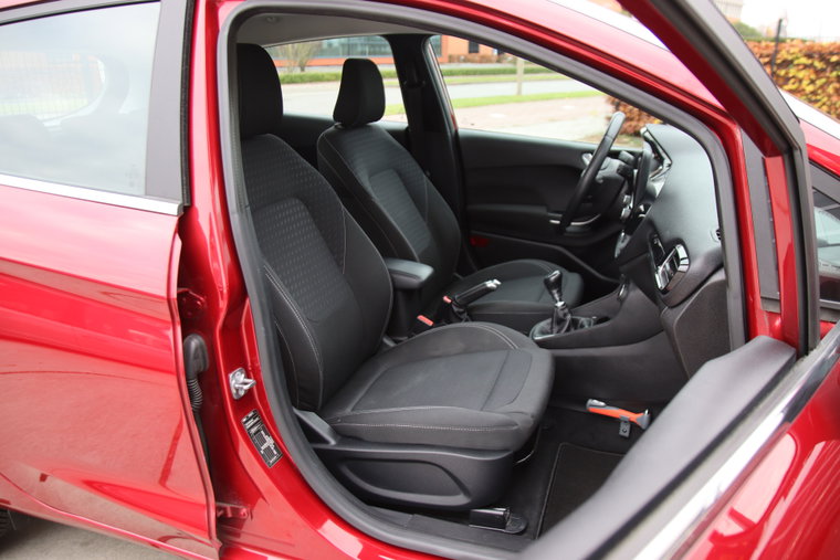 Vehicle Image 11