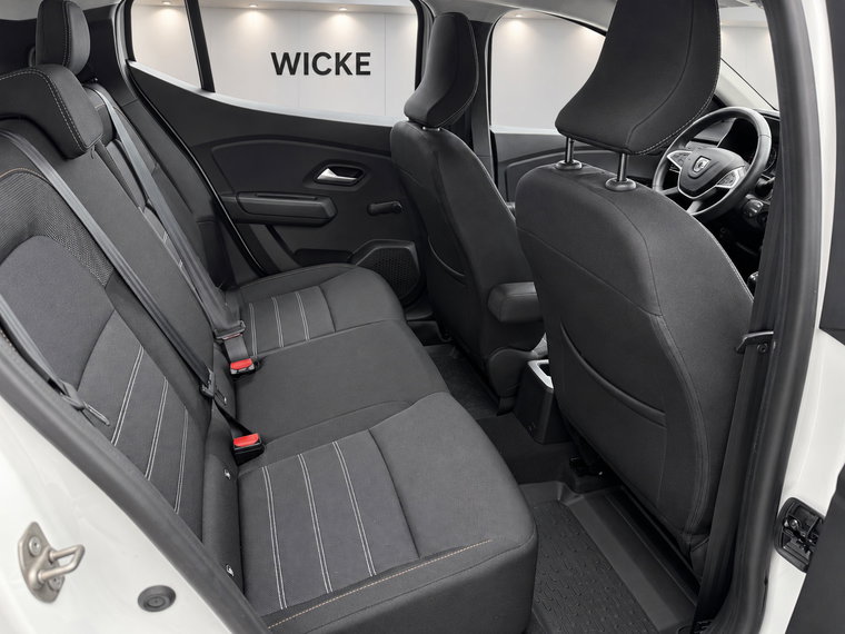 Vehicle Image 7