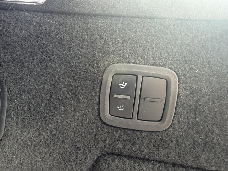 Vehicle Image 29