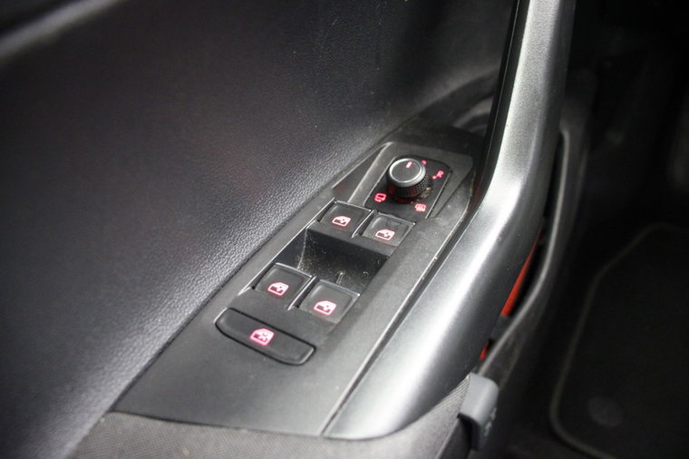 Vehicle Image 27