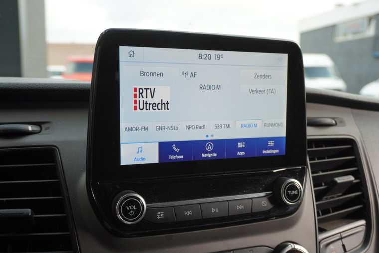 Vehicle Image 11