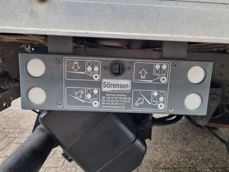 Vehicle Image 23