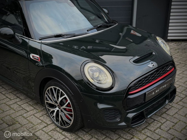 Vehicle Image 21