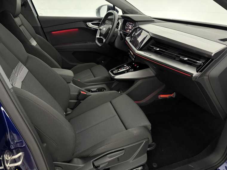 Vehicle Image 37