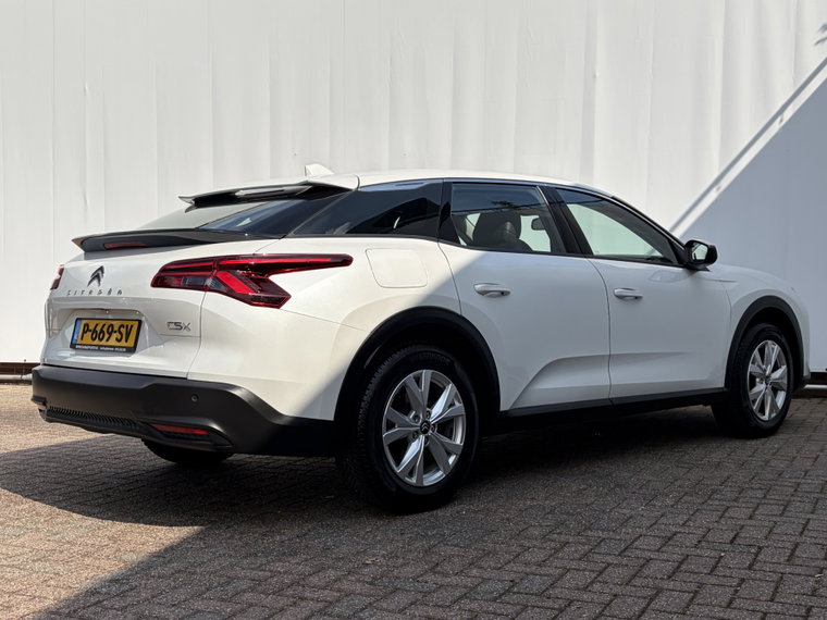 Vehicle Image 40