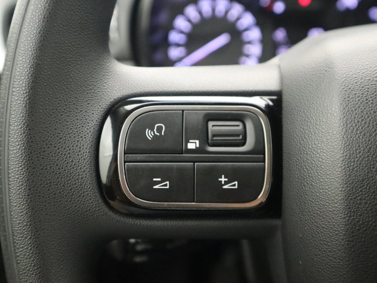 Vehicle Image 27