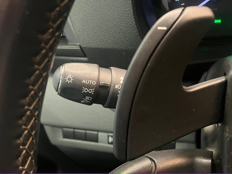 Vehicle Image 32