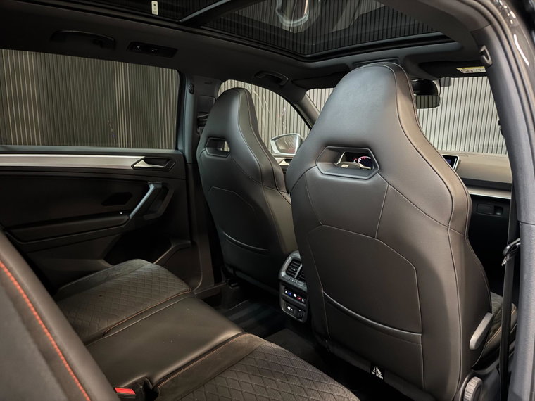 Vehicle Image 37