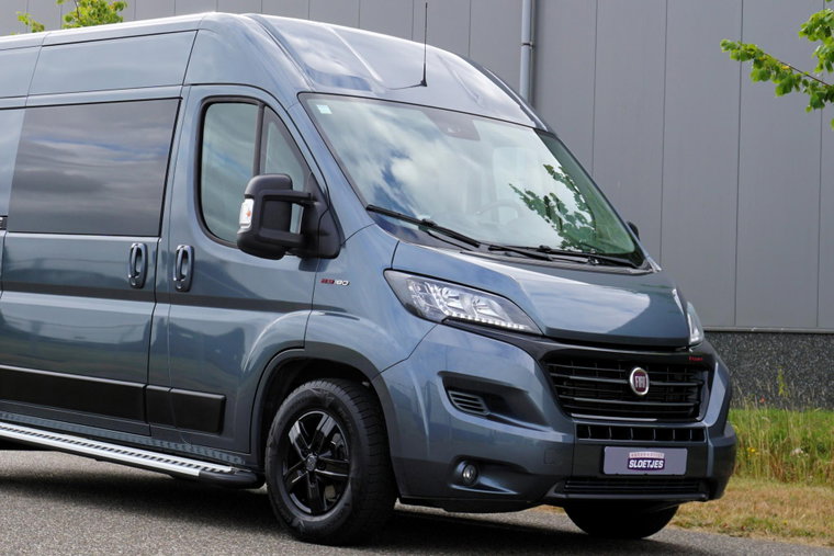 Vehicle Image 33
