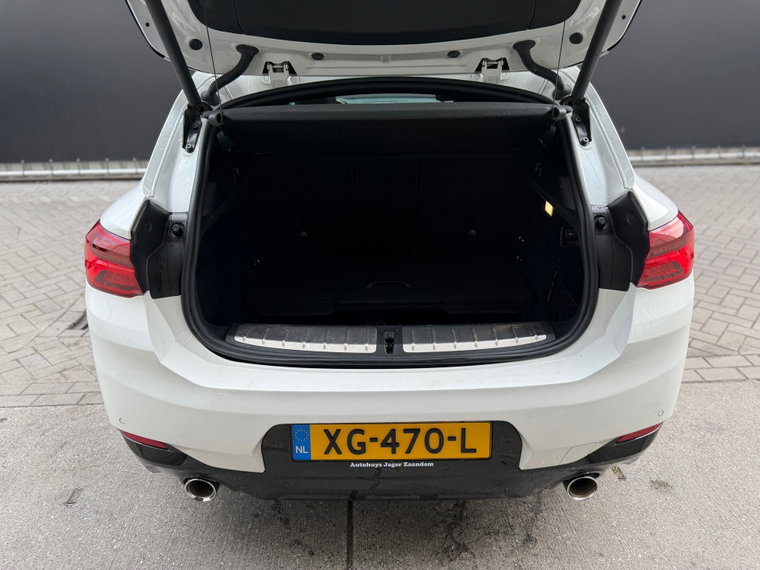 Vehicle Image 28