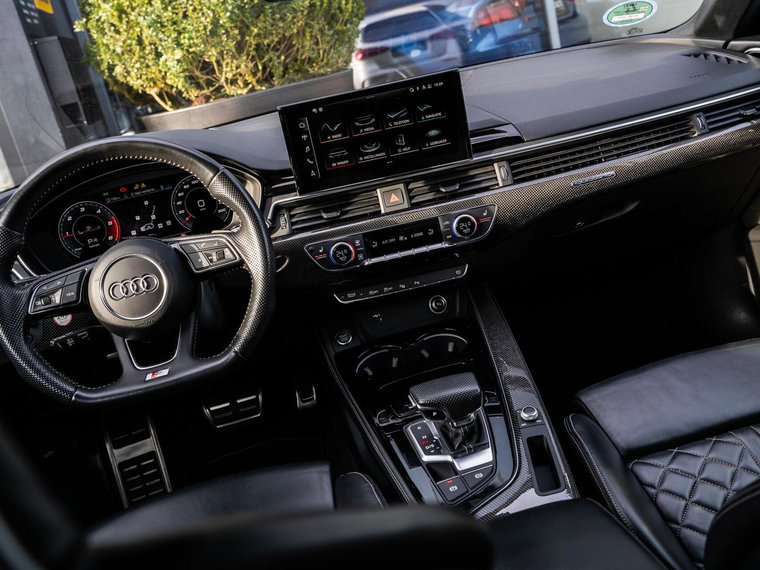 Vehicle Image 20