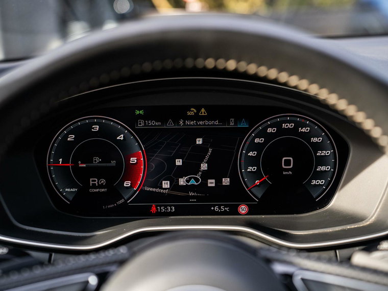 Vehicle Image 30