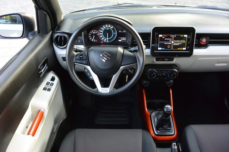 Vehicle Image 16