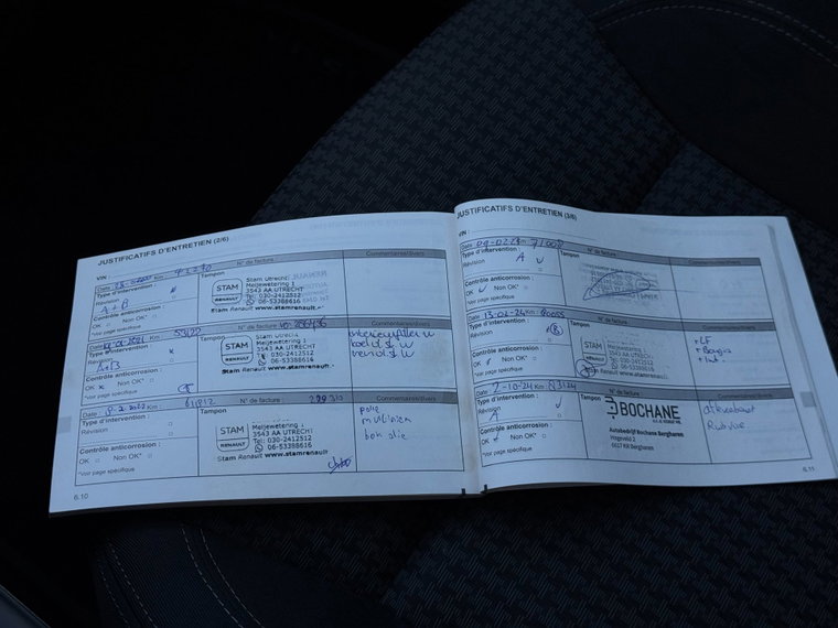 Vehicle Image 35