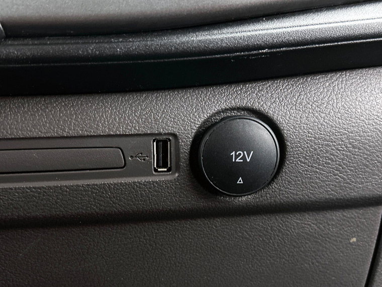 Vehicle Image 32