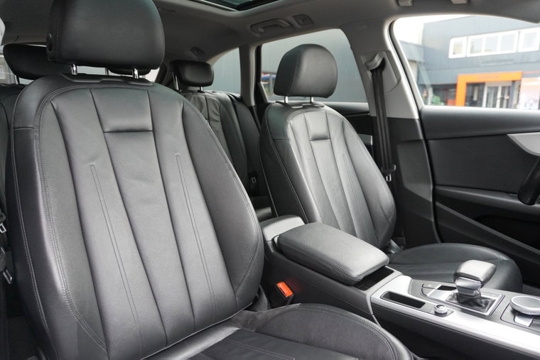 Vehicle Image 14