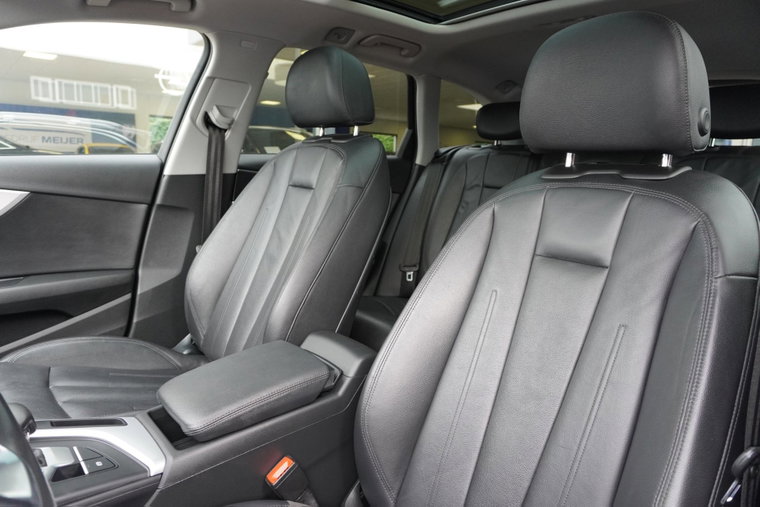 Vehicle Image 11