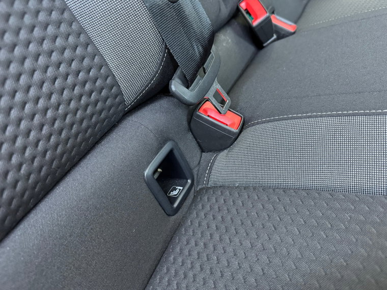 Vehicle Image 33