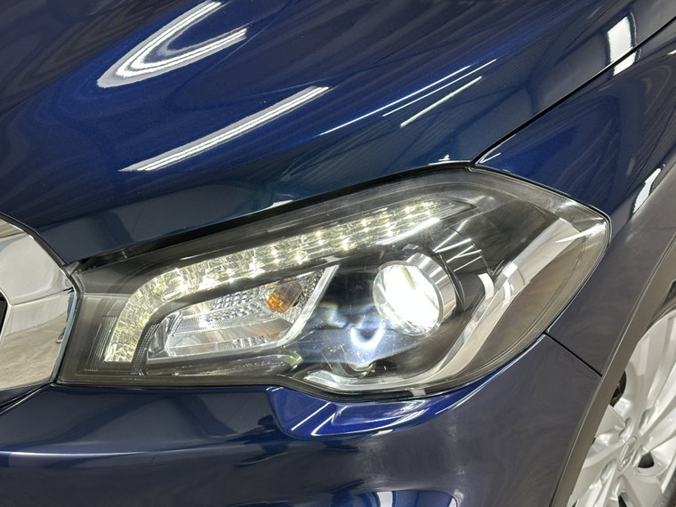 Vehicle Image 30