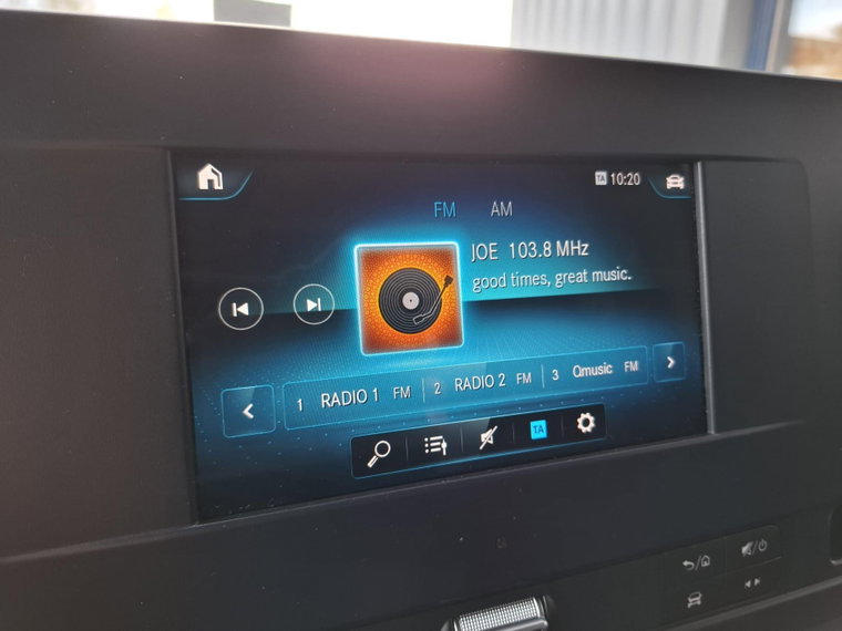 Vehicle Image 30