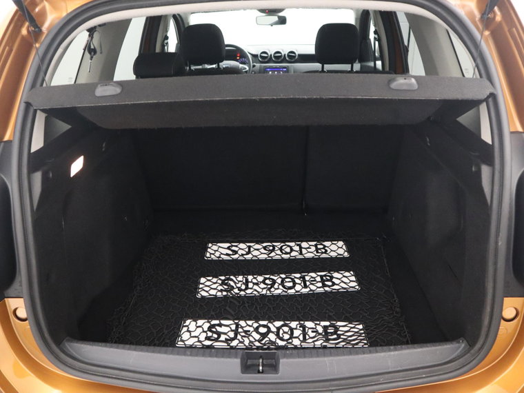 Vehicle Image 38