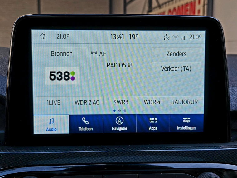 Vehicle Image 36