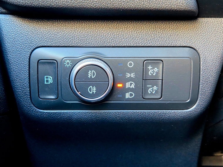 Vehicle Image 45