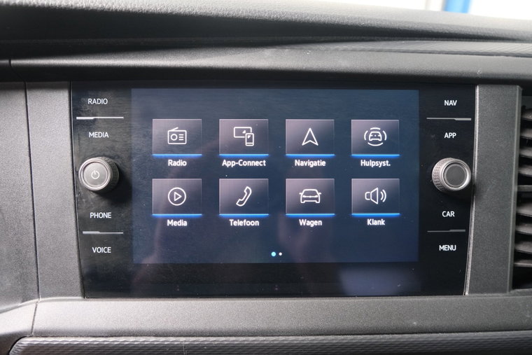 Vehicle Image 18