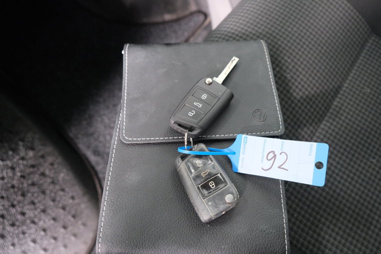 Vehicle Image 29