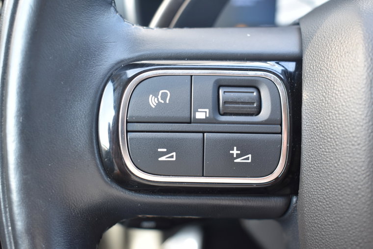 Vehicle Image 27