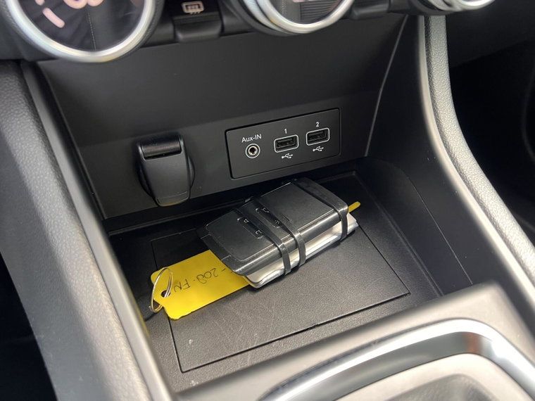 Vehicle Image 32