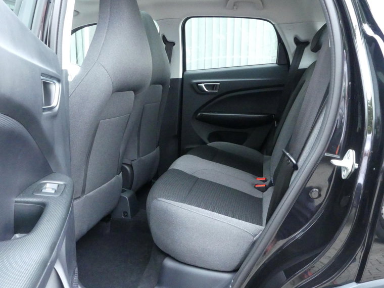 Vehicle Image 17