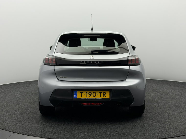 Vehicle Image 26