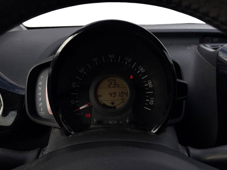 Vehicle Image 19