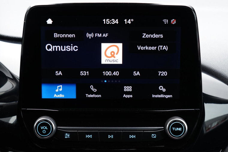 Vehicle Image 8