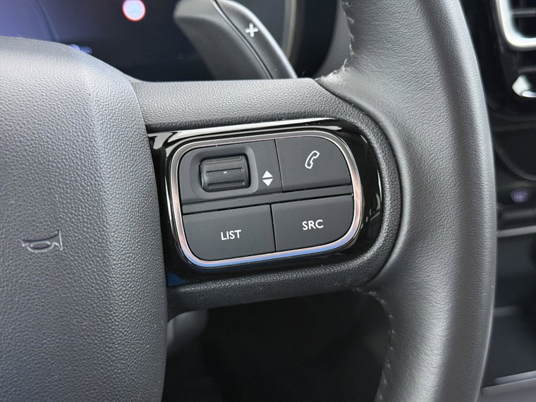 Vehicle Image 26
