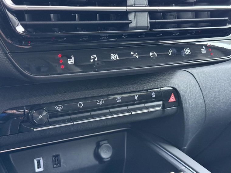 Vehicle Image 34