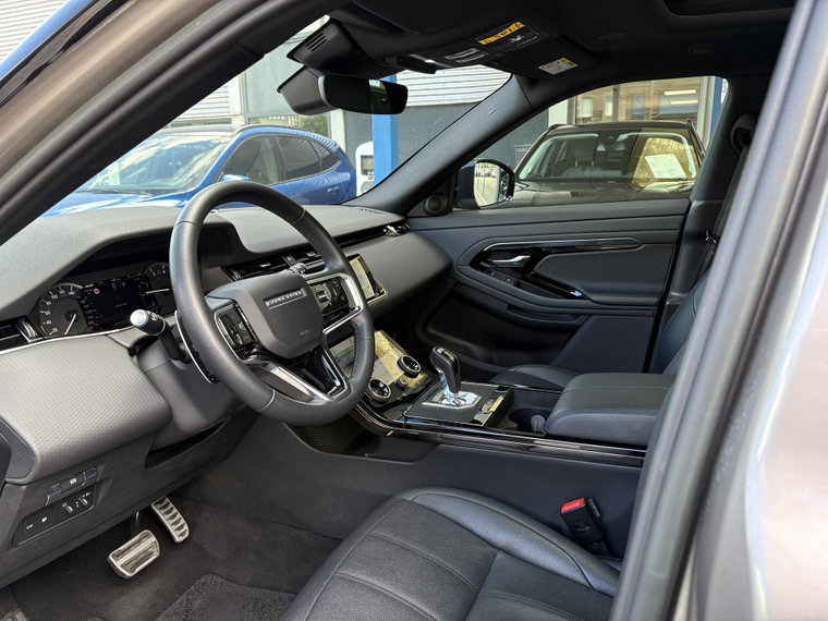 Vehicle Image 19