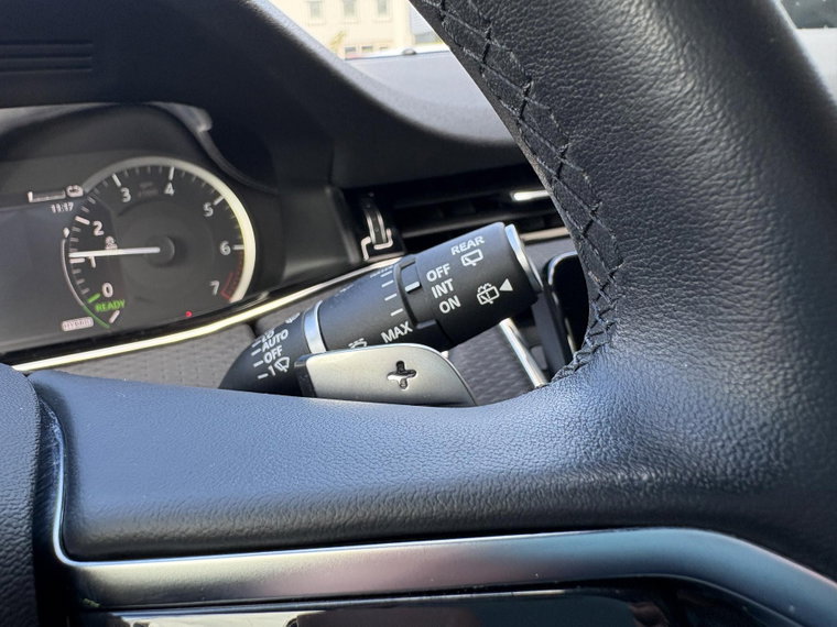 Vehicle Image 30