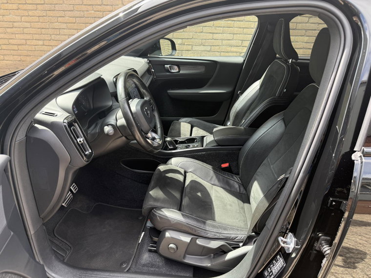 Vehicle Image 22