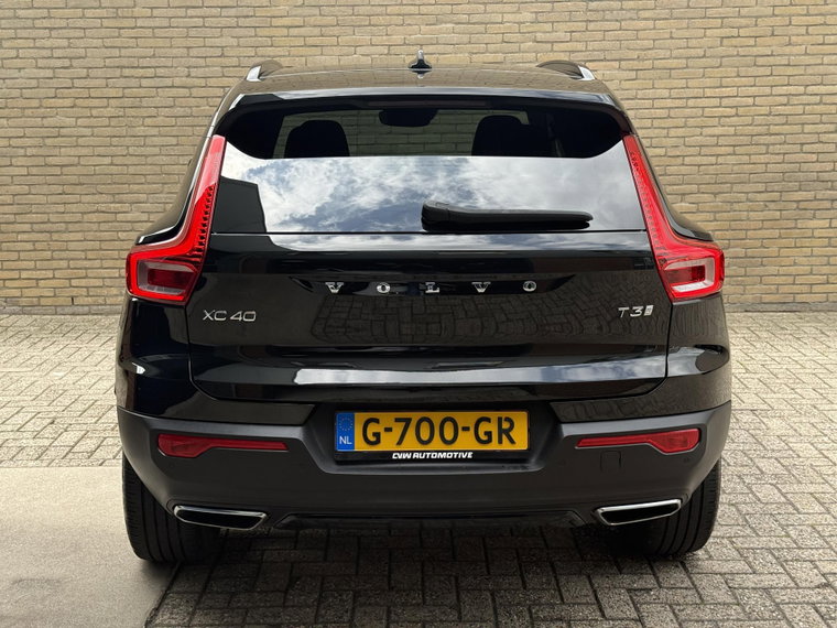 Vehicle Image 40