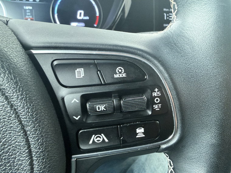 Vehicle Image 27