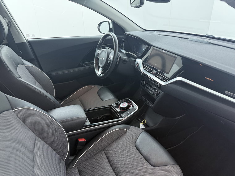 Vehicle Image 40