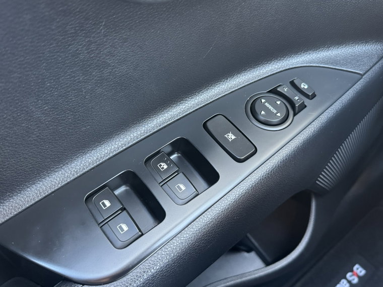 Vehicle Image 27