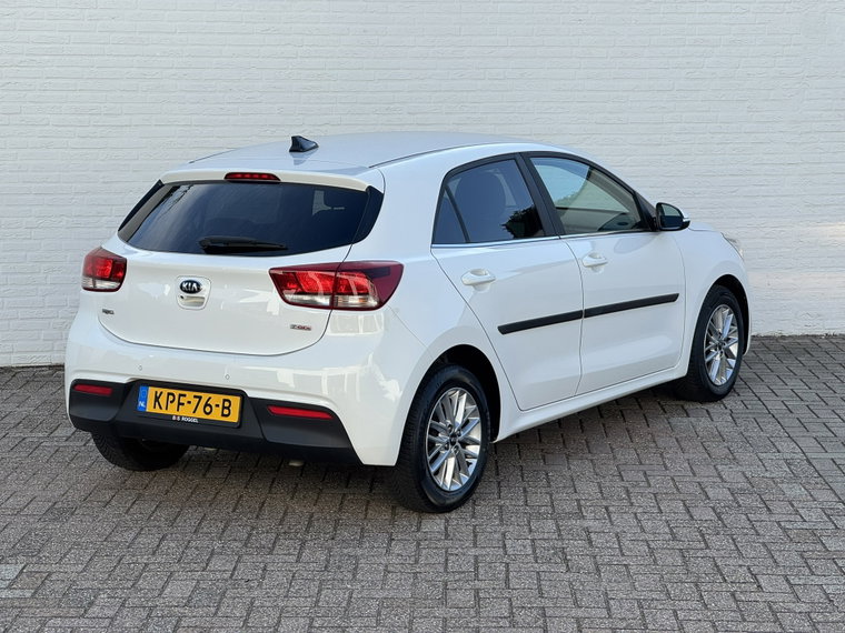Vehicle Image 37